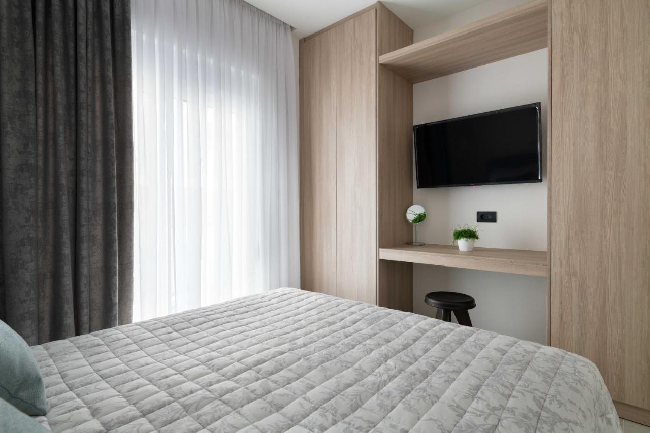 Kallia Sea Breeze - 3 Bedroom Apartment Rhodes City Bagian luar foto